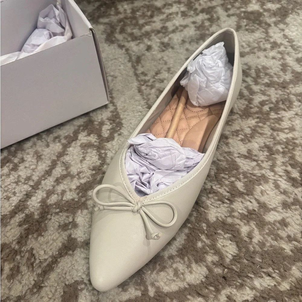 Birdies Cream Pointed Toe Quilted Insole Flats